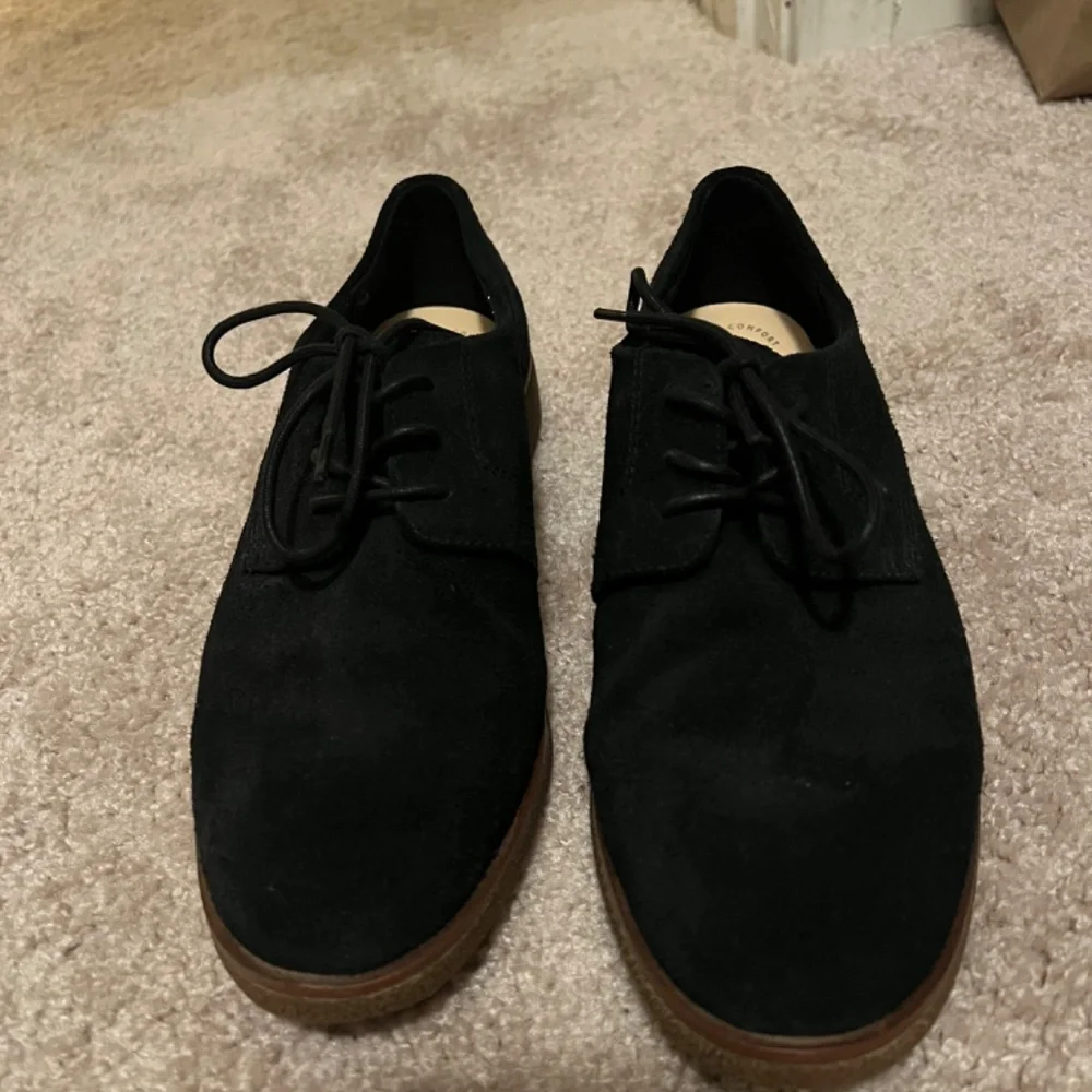 Clarks - Picture 2 of 5